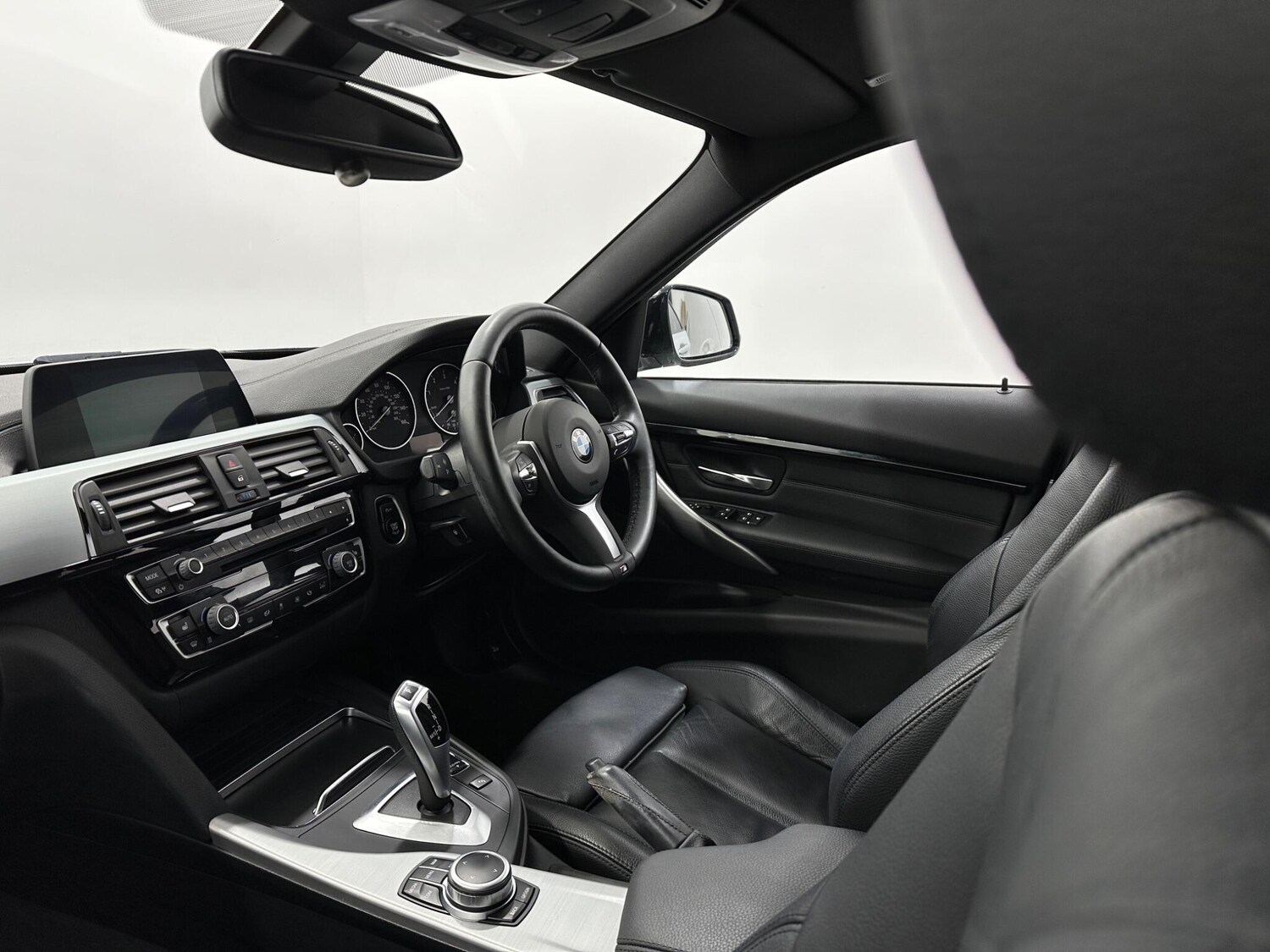 Used BMW 3 Series 2019 for sale - 77469075: Photo 29