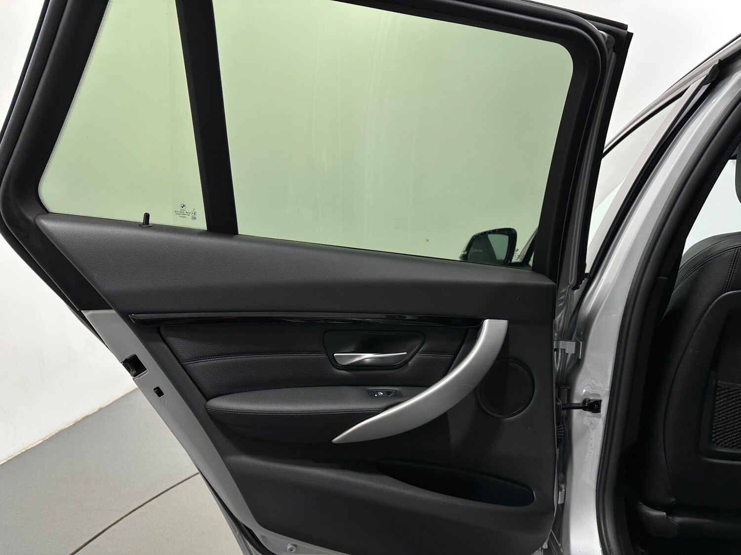 Used BMW 3 Series 2019 for sale - 77469075: Photo 40