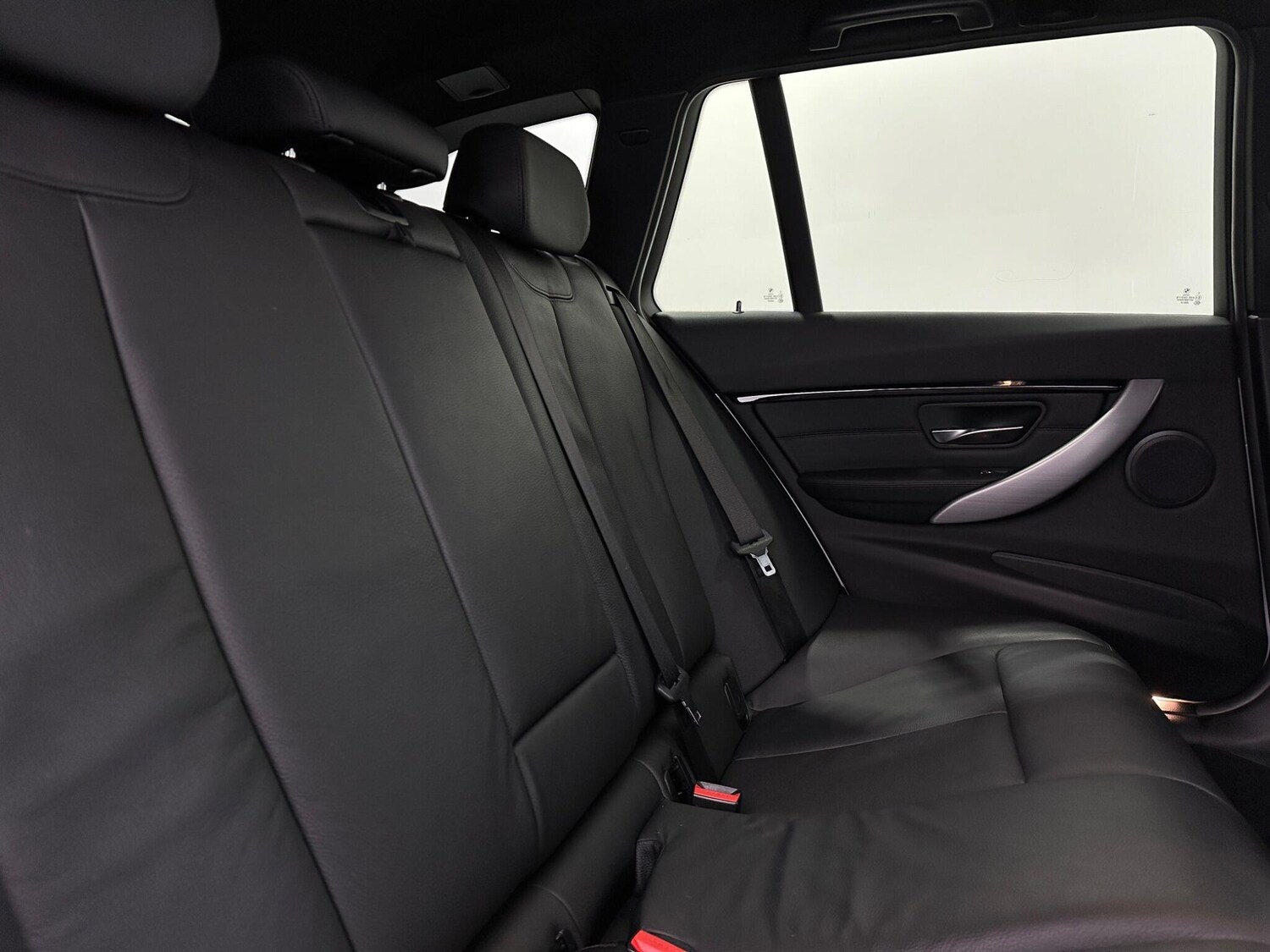 Used BMW 3 Series 2019 for sale - 77469075: Photo 42