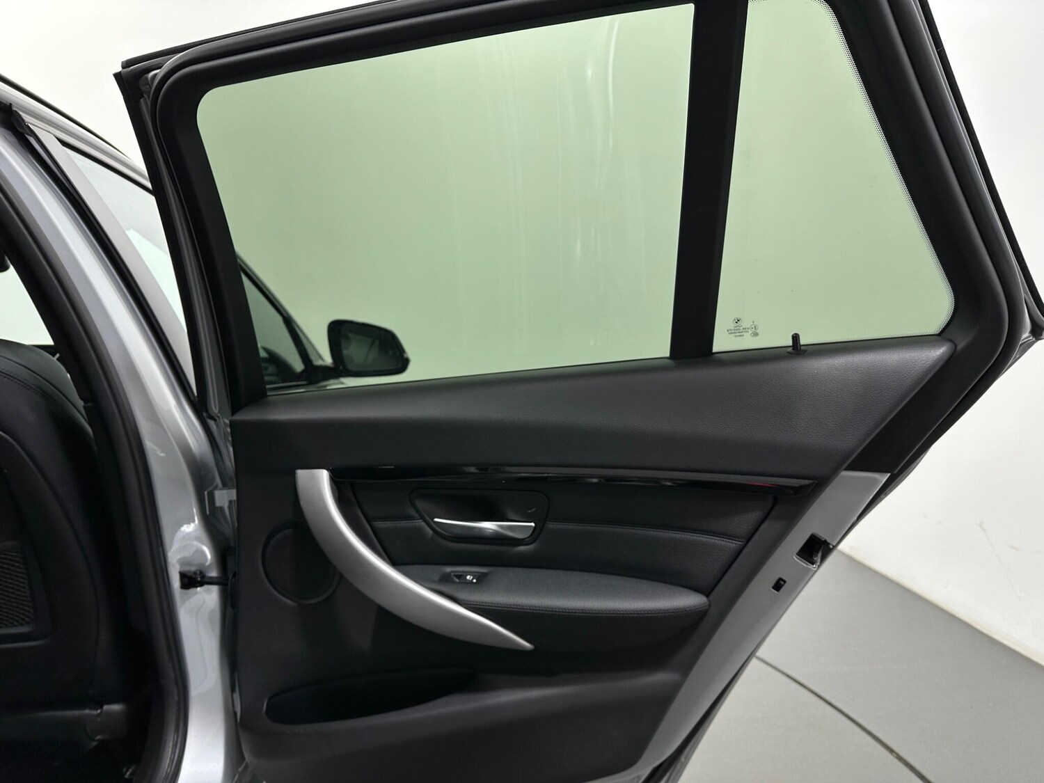 Used BMW 3 Series 2019 for sale - 77469075: Photo 43