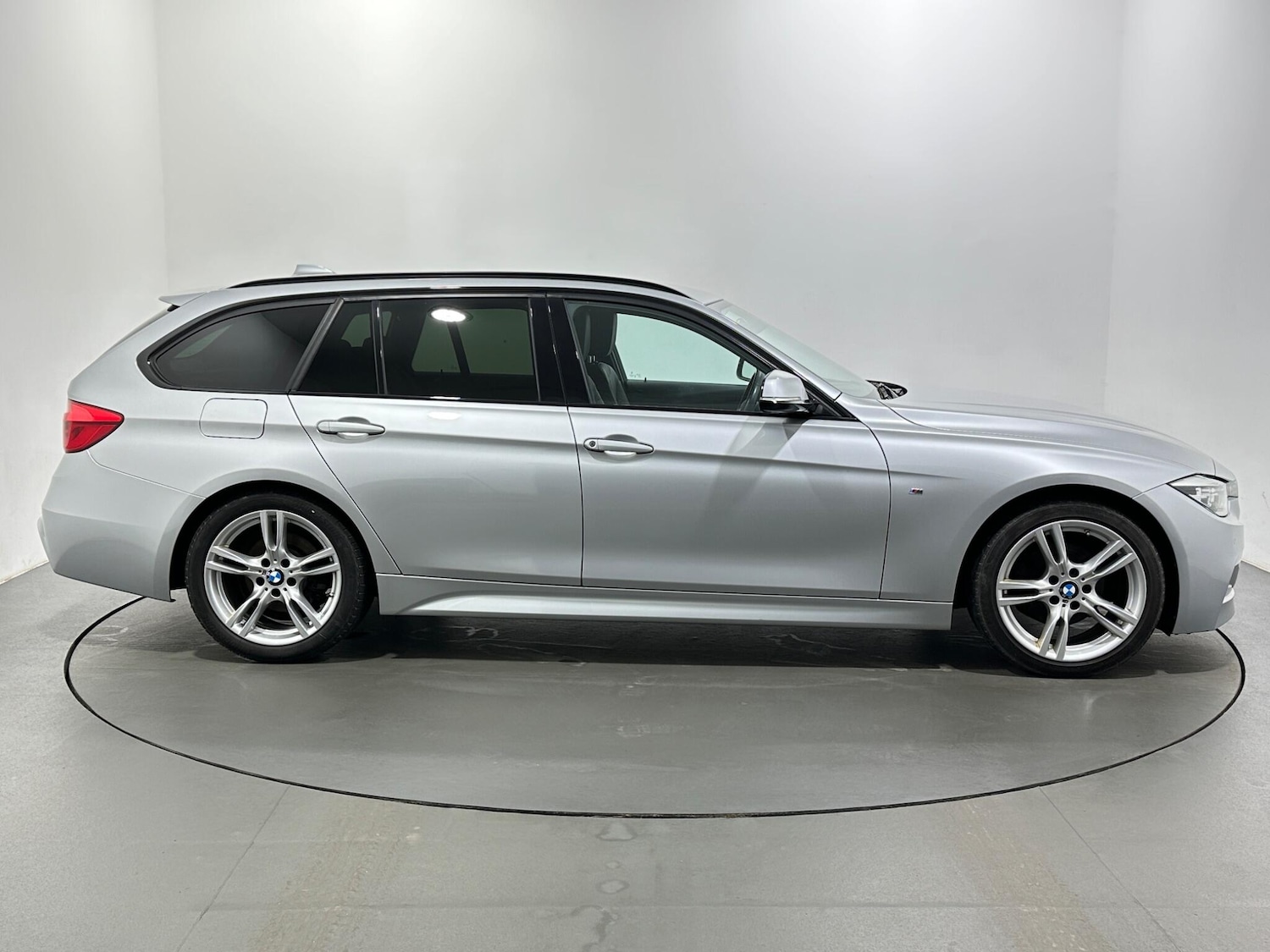 Used BMW 3 Series 2019 for sale - 77469075: Photo 9