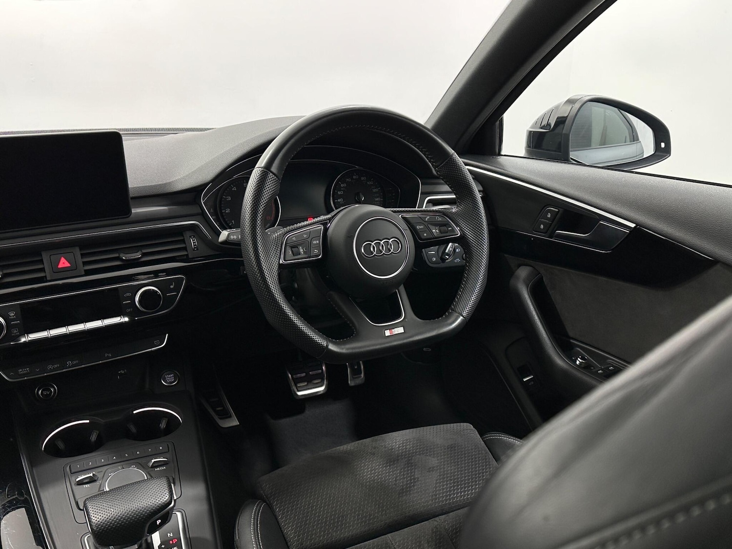 Used Audi A4 2019 for sale - 77091626: Photo 11