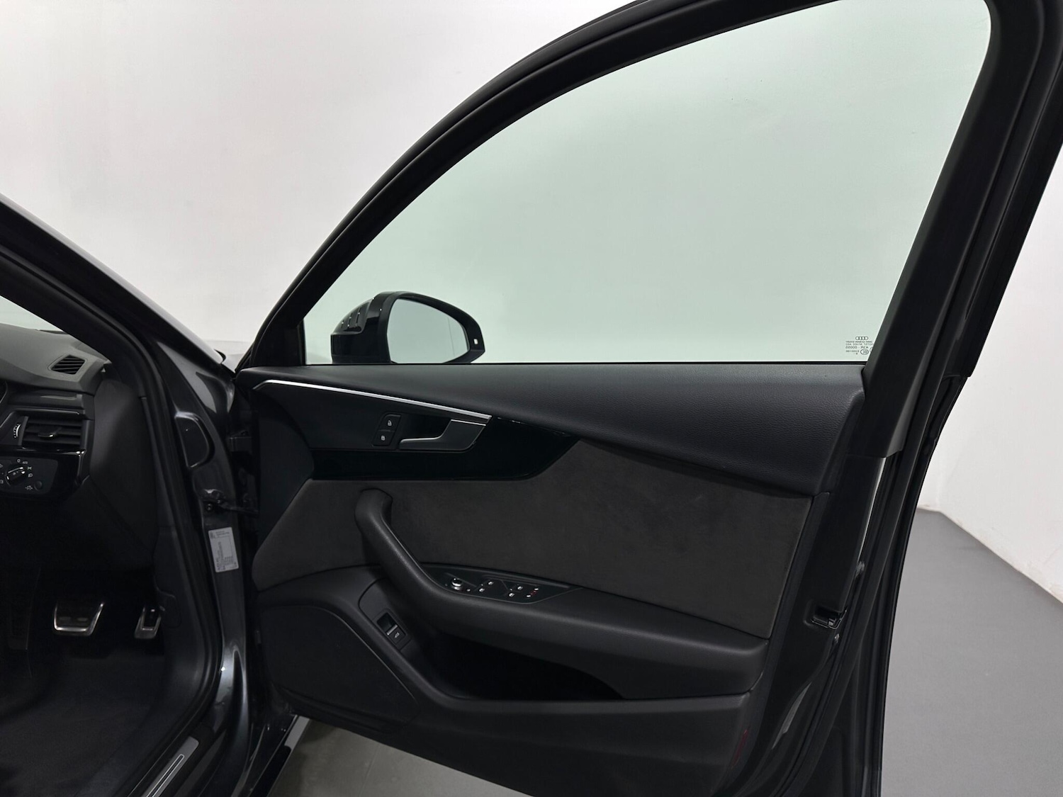 Used Audi A4 2019 for sale - 77091626: Photo 34