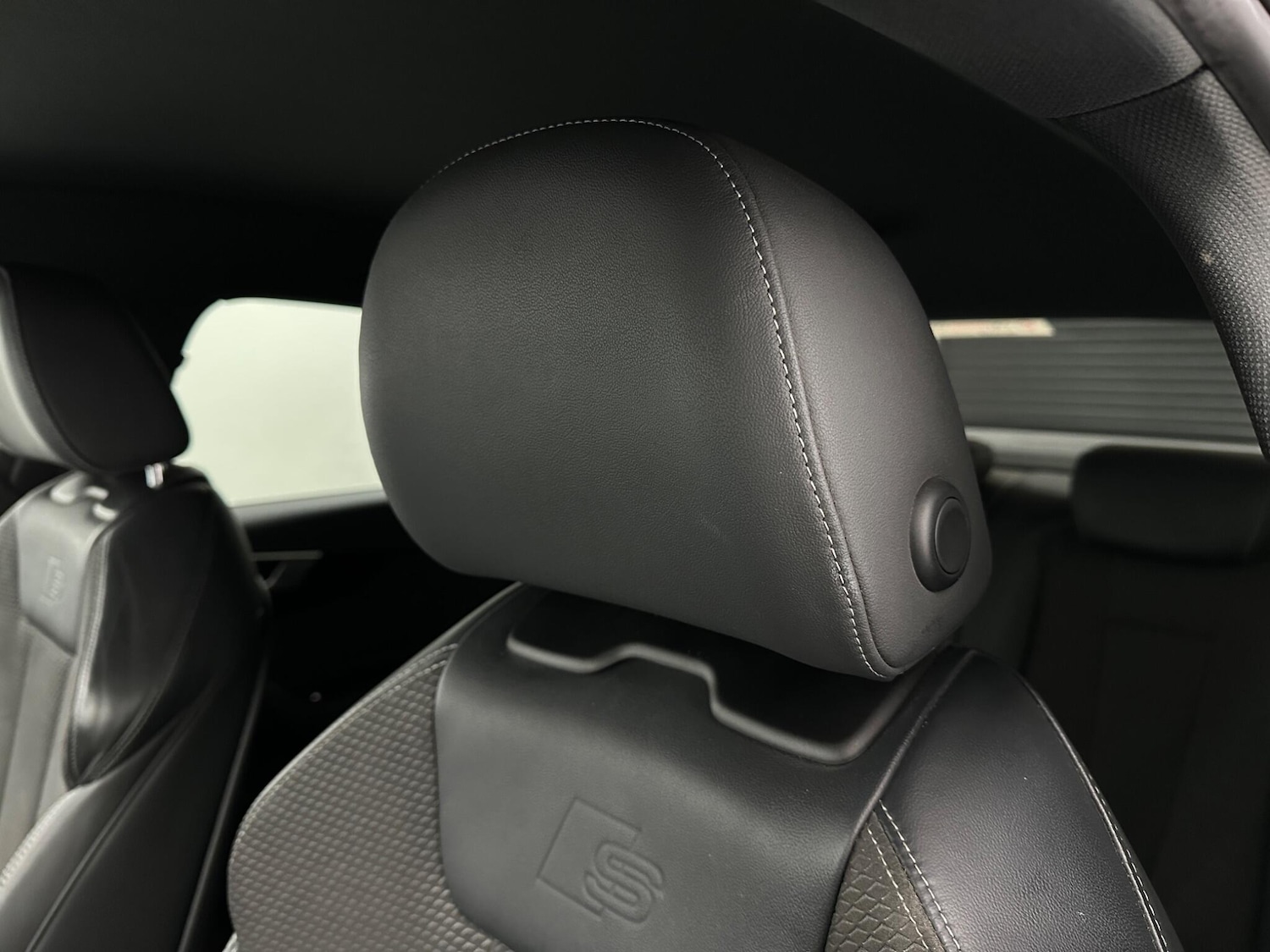 Used Audi A4 2019 for sale - 77091626: Photo 37