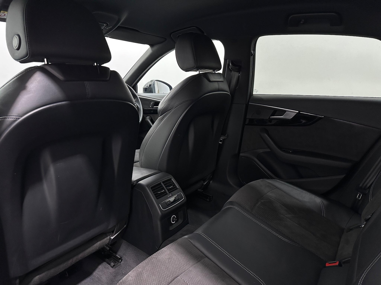 Used Audi A4 2019 for sale - 77091626: Photo 39