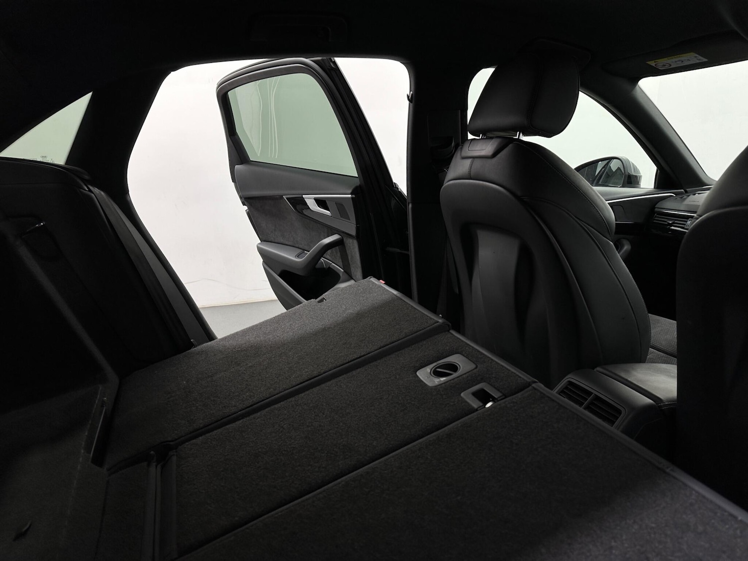 Used Audi A4 2019 for sale - 77091626: Photo 47