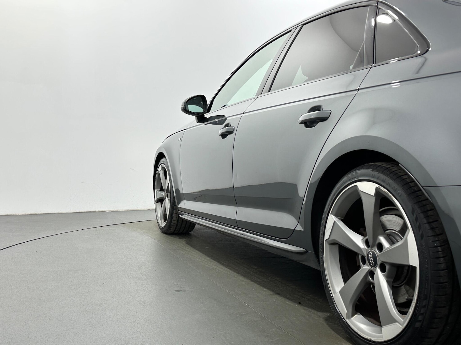 Used Audi A4 2019 for sale - 77091626: Photo 50