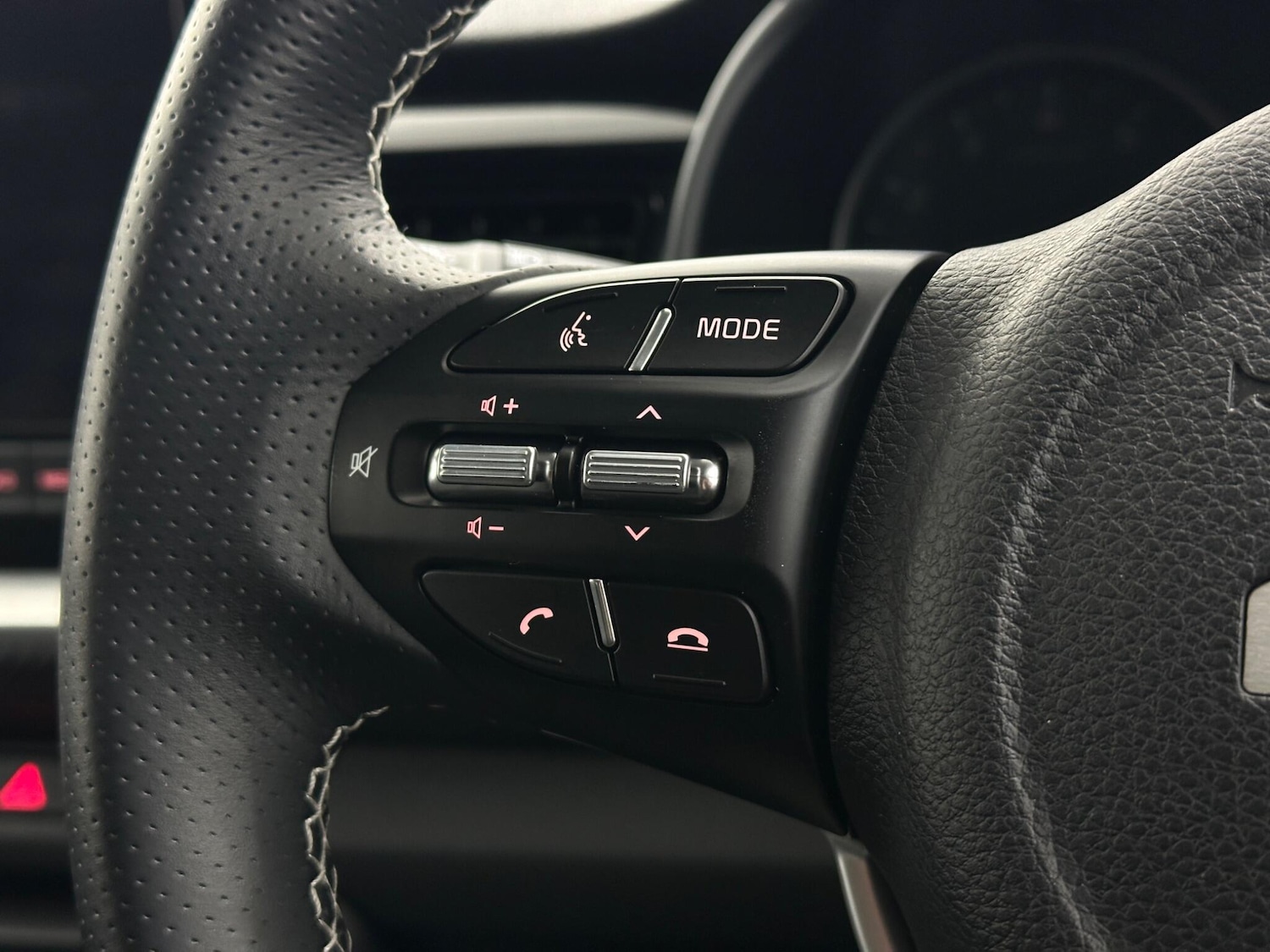 Used Kia Stonic 2022 for sale - 77144019: Photo 13