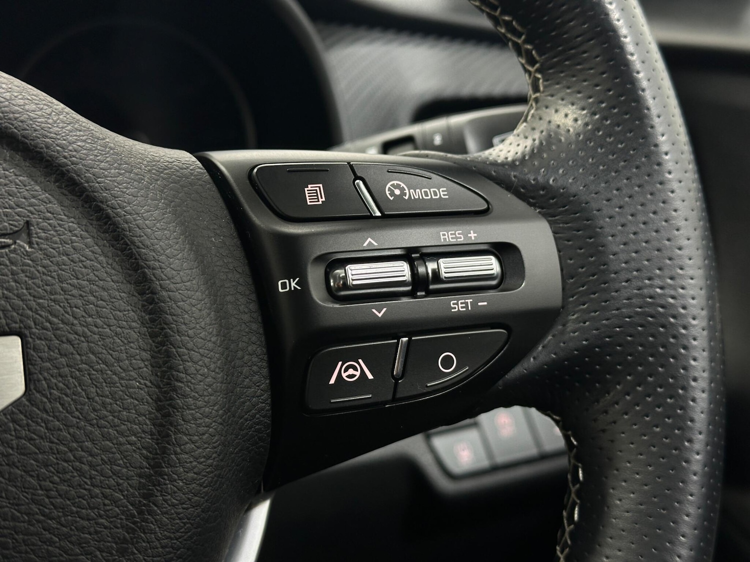 Used Kia Stonic 2022 for sale - 77144019: Photo 14