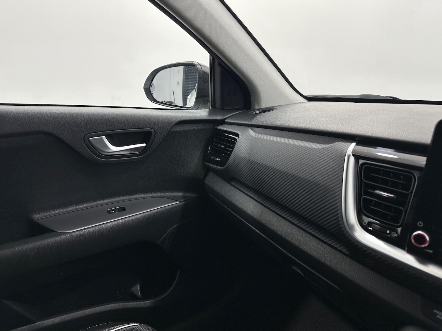 Used Kia Stonic 2022 for sale - 77144019: Photo 24