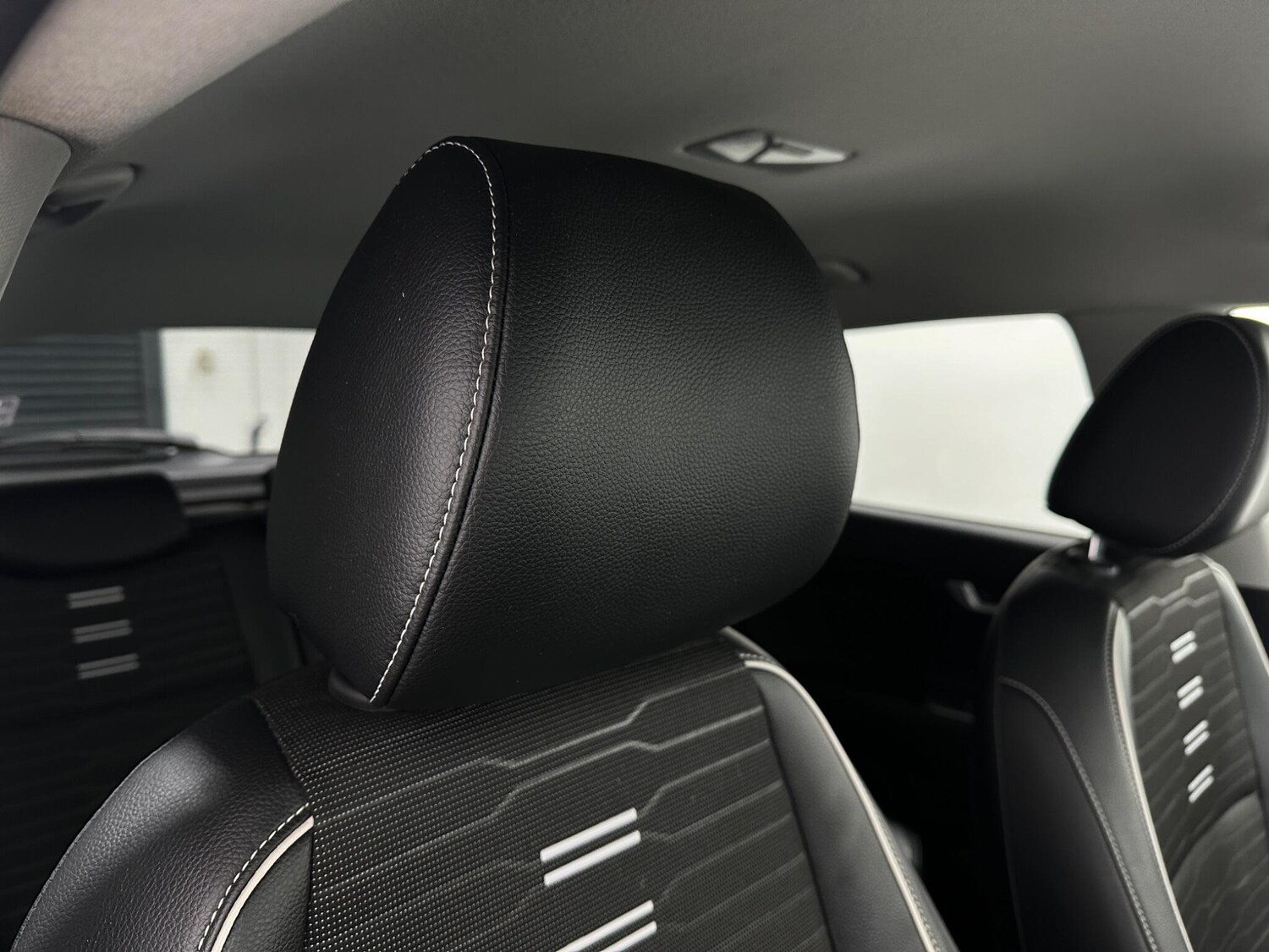 Used Kia Stonic 2022 for sale - 77144019: Photo 30