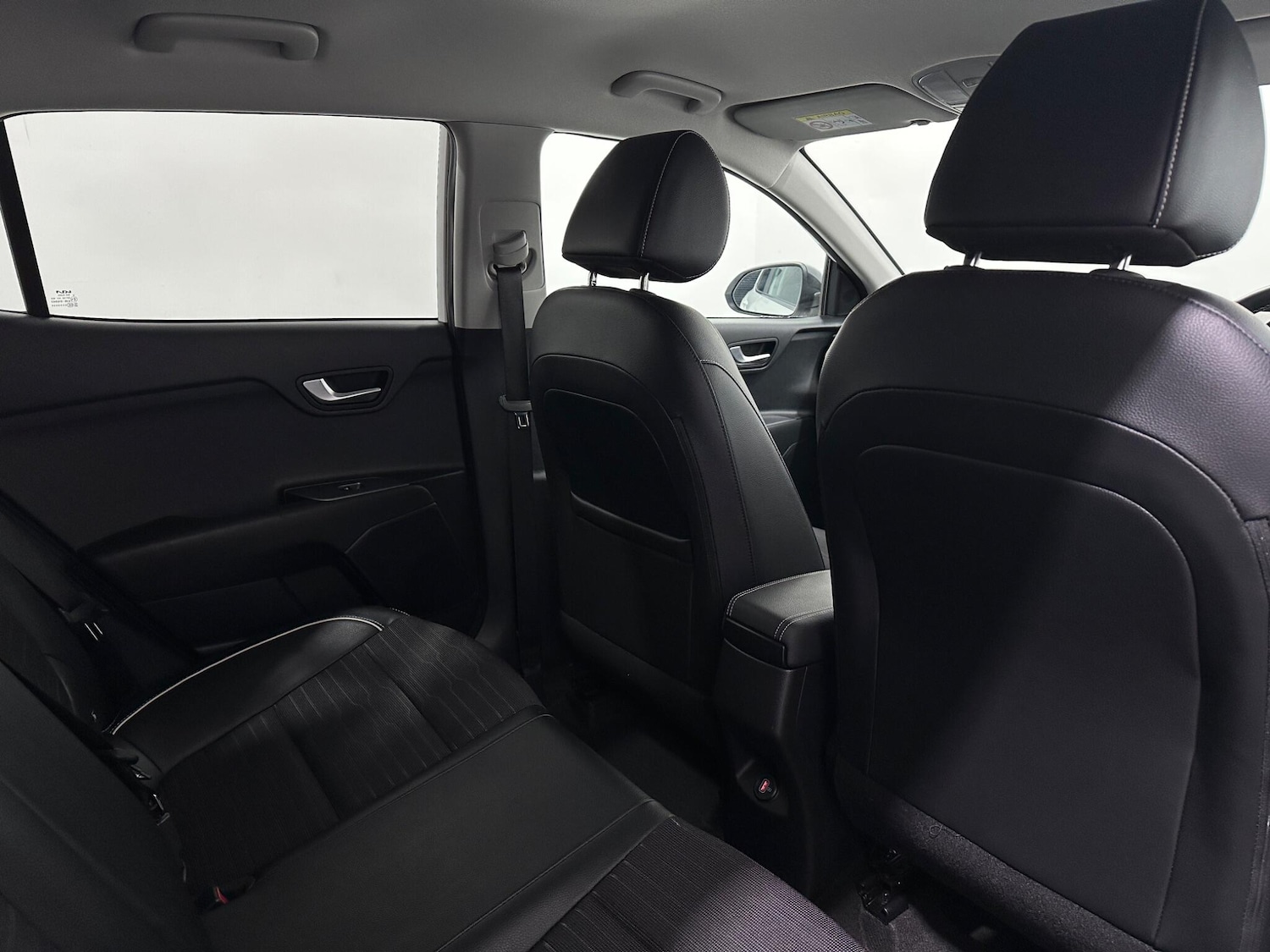 Used Kia Stonic 2022 for sale - 77144019: Photo 39