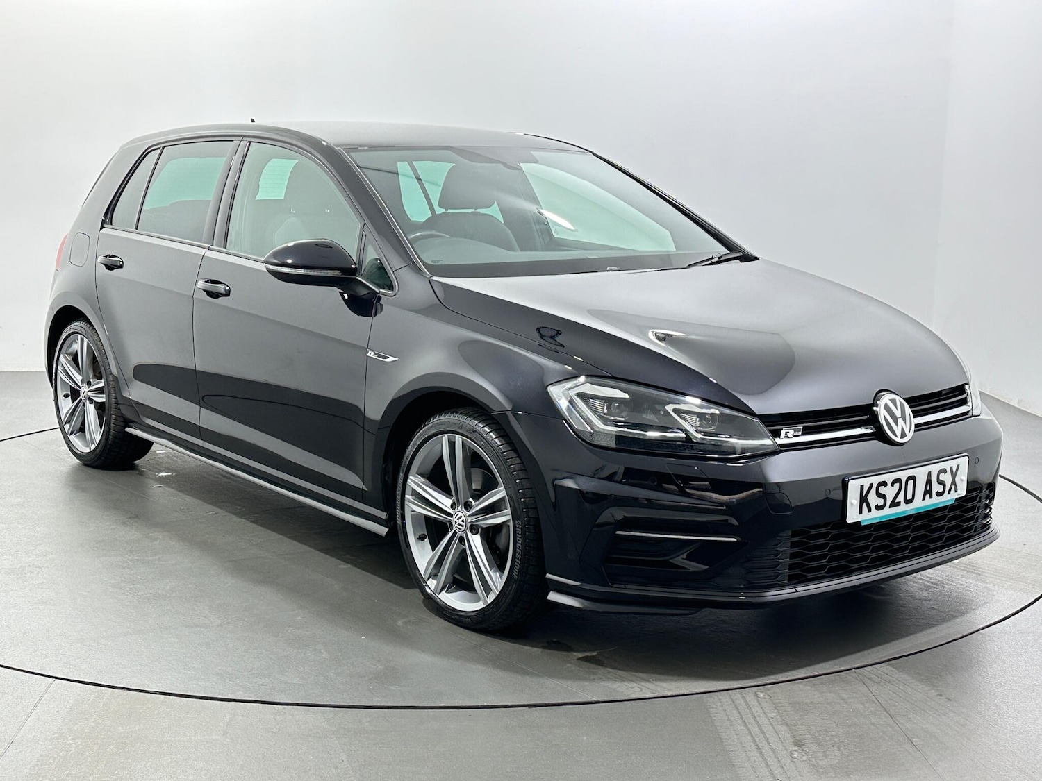 Used Volkswagen Golf 2020 for sale - 76878528: Photo 1