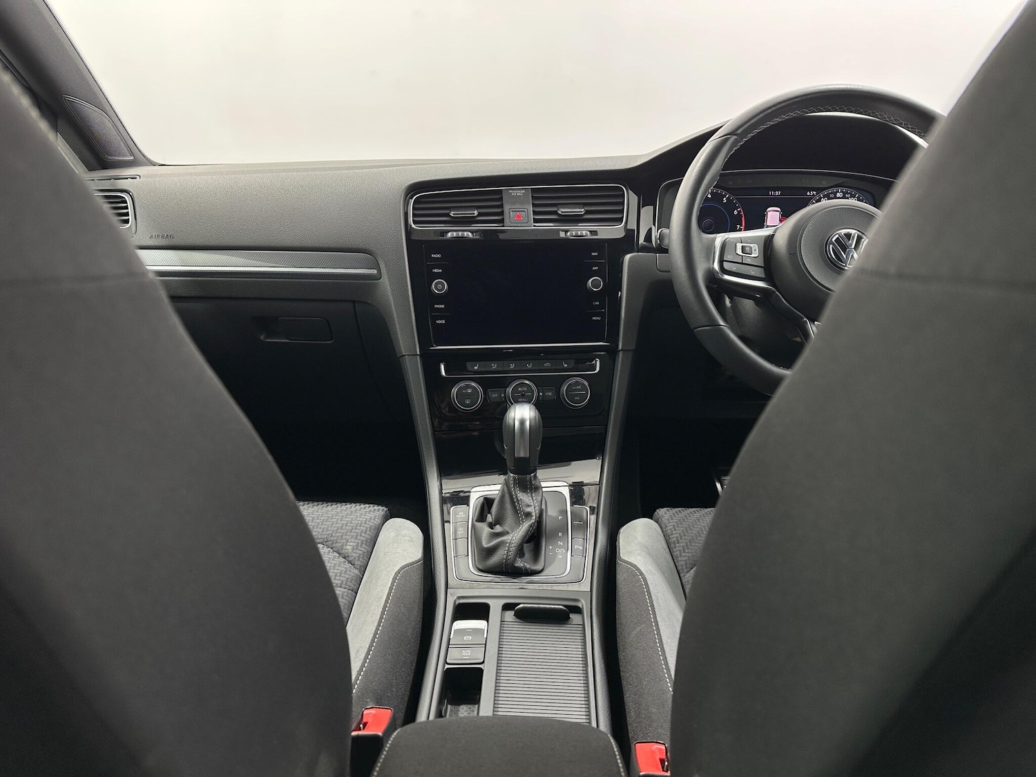 Used Volkswagen Golf 2020 for sale - 76878528: Photo 19