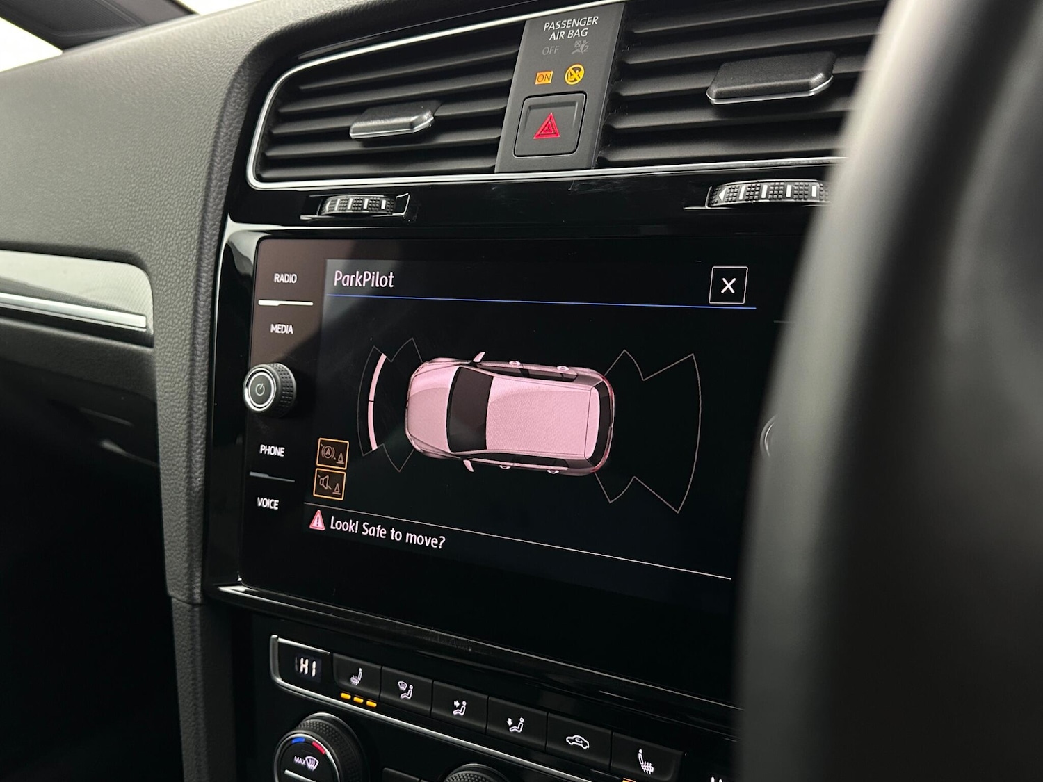 Used Volkswagen Golf 2020 for sale - 76878528: Photo 23