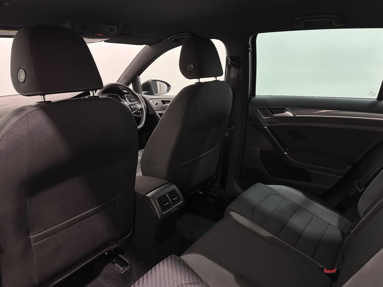 Used Volkswagen Golf 2020 for sale - 76878528: Photo 37