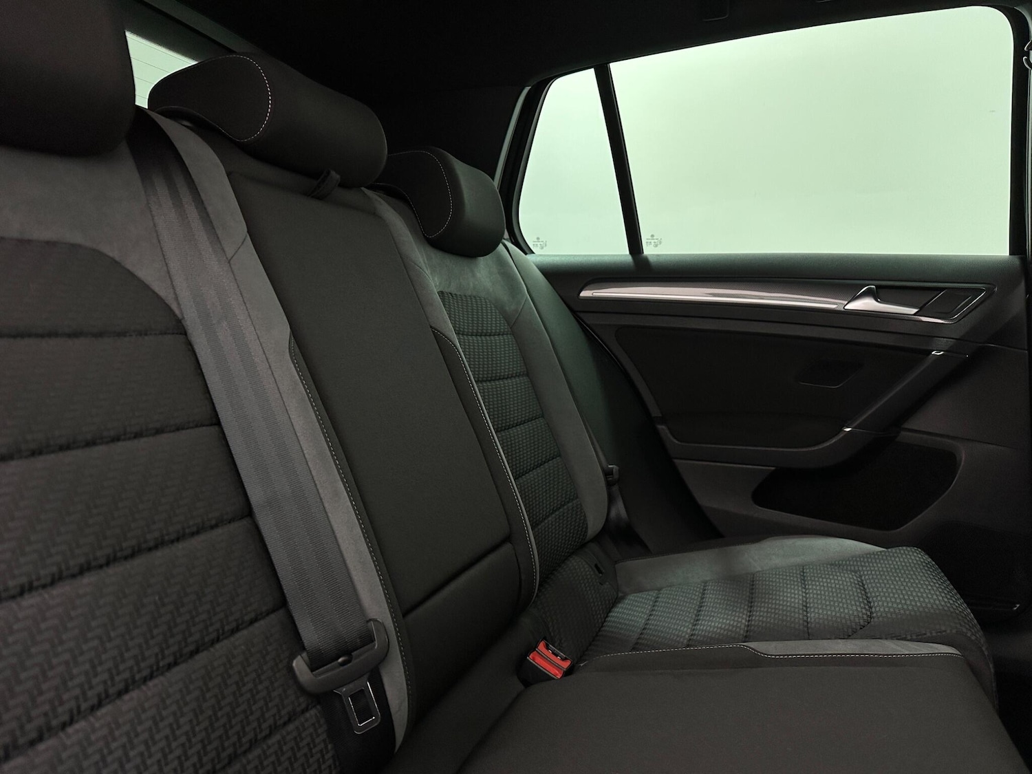 Used Volkswagen Golf 2020 for sale - 76878528: Photo 42