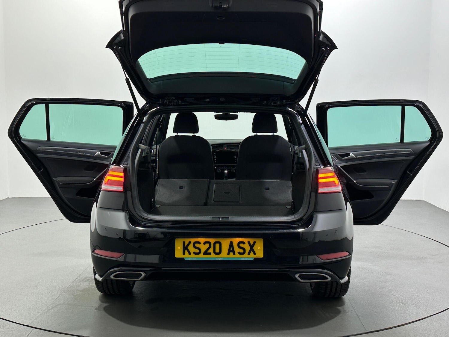 Used Volkswagen Golf 2020 for sale - 76878528: Photo 44