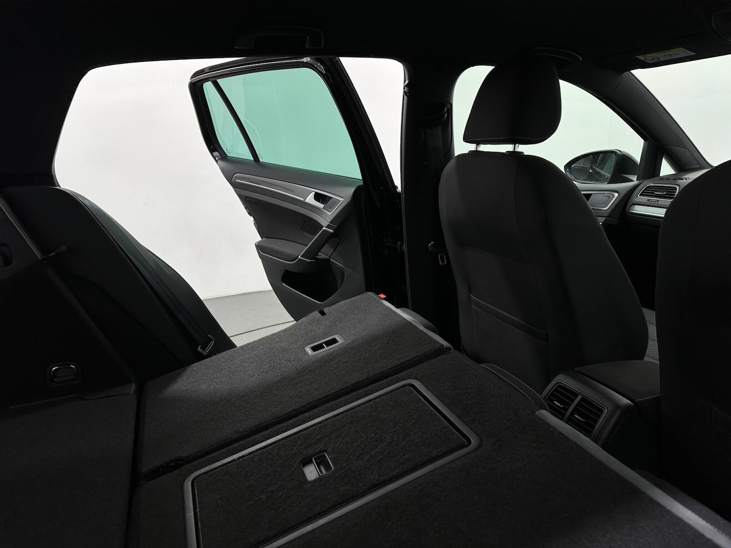 Used Volkswagen Golf 2020 for sale - 76878528: Photo 46