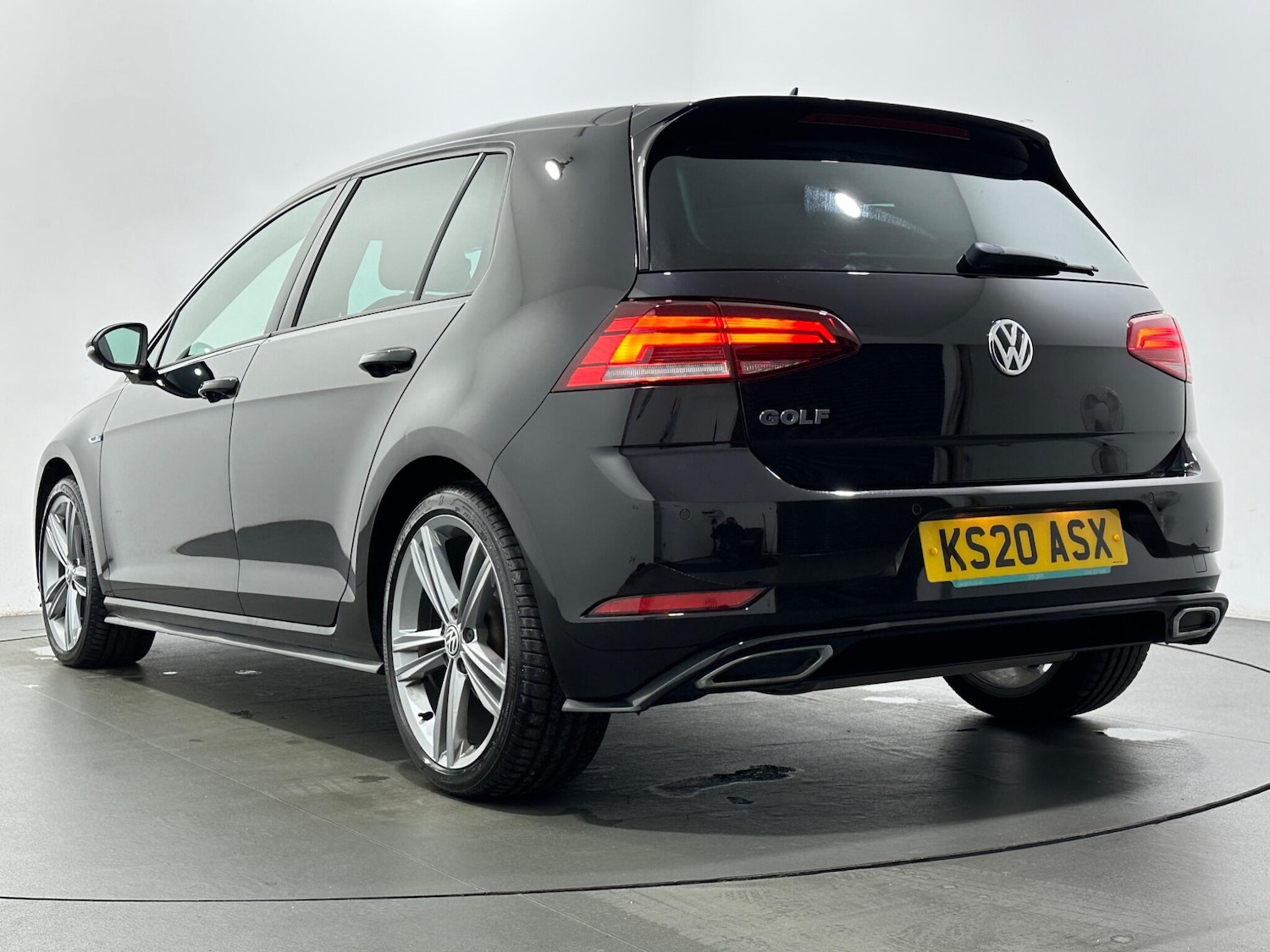 Used Volkswagen Golf 2020 for sale - 76878528: Photo 49