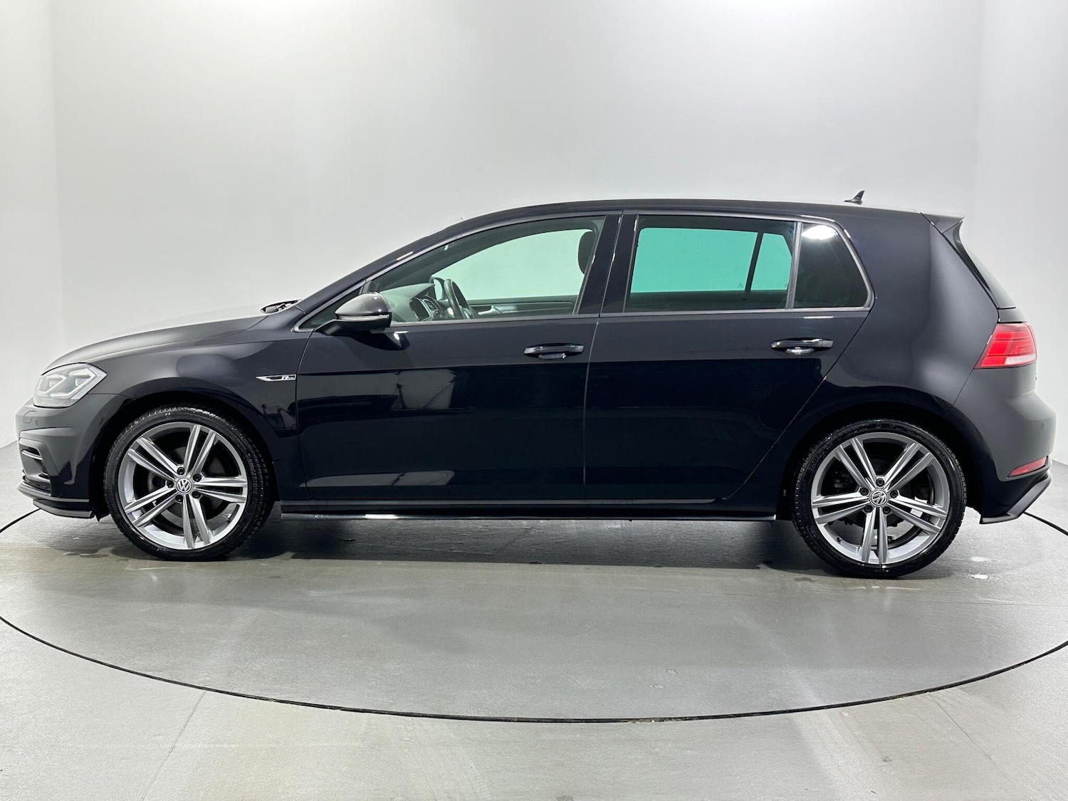 Used Volkswagen Golf 2020 for sale - 76878528: Photo 5