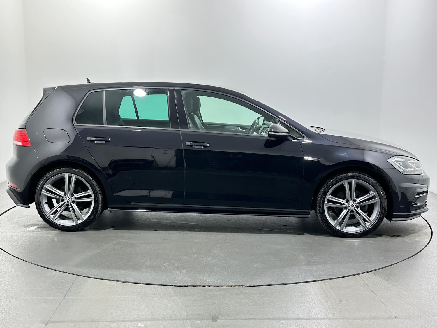 Used Volkswagen Golf 2020 for sale - 76878528: Photo 9