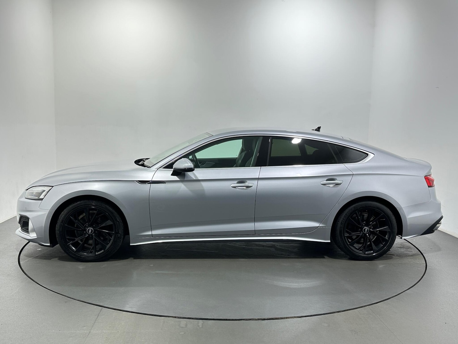 Used Audi A5 2022 for sale - 76886180: Photo 5