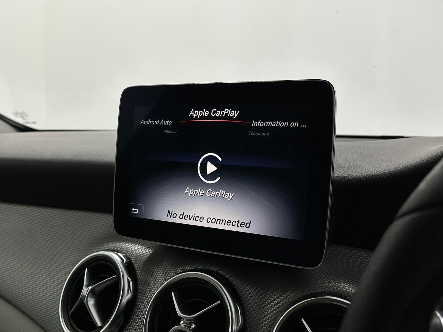 Used Mercedes-Benz GLA 2017 for sale - 76878903: Photo 20