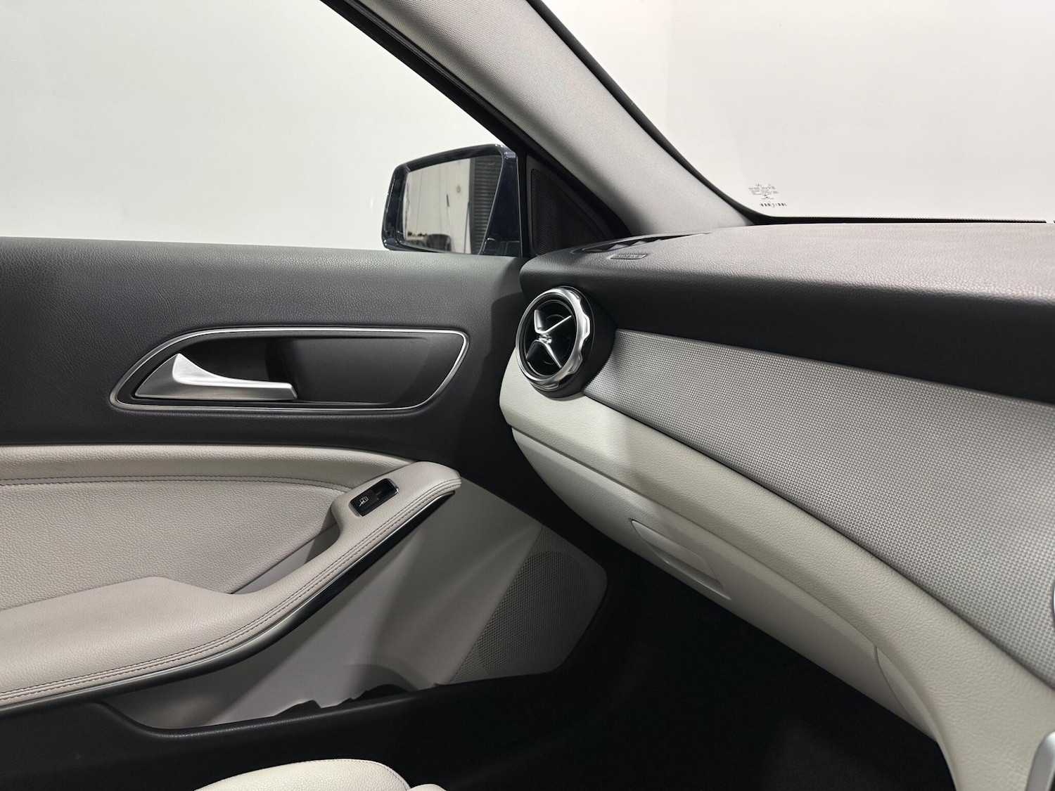 Used Mercedes-Benz GLA 2017 for sale - 76878903: Photo 24