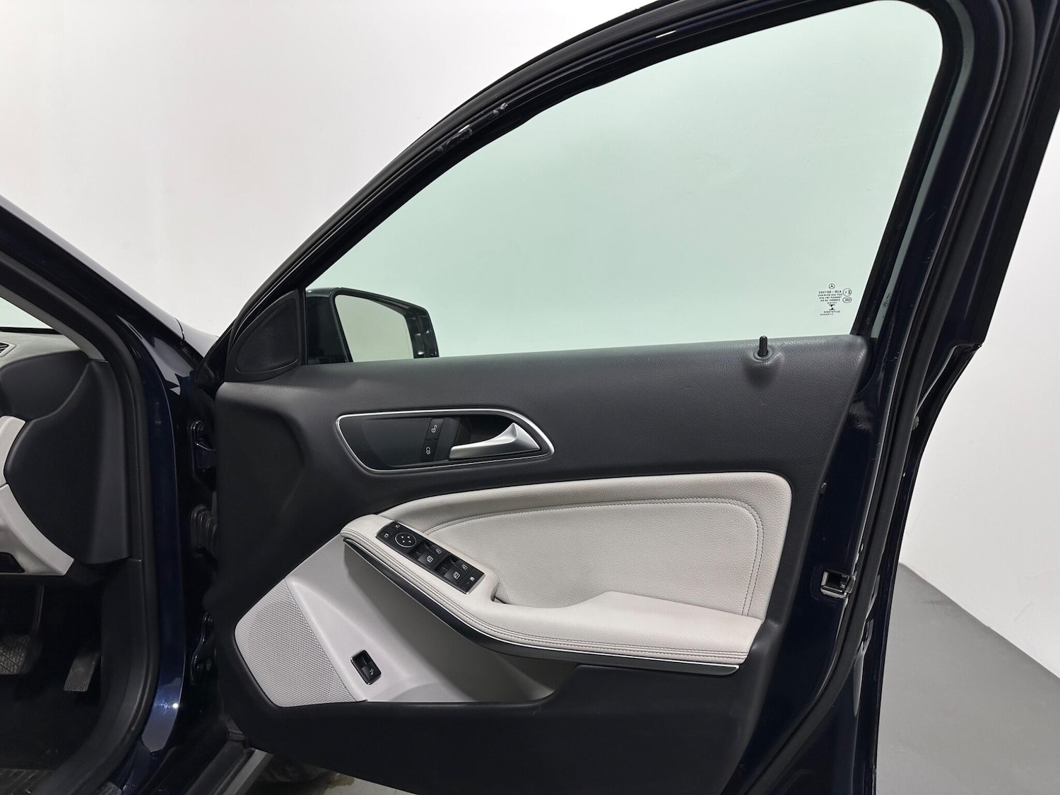 Used Mercedes-Benz GLA 2017 for sale - 76878903: Photo 30