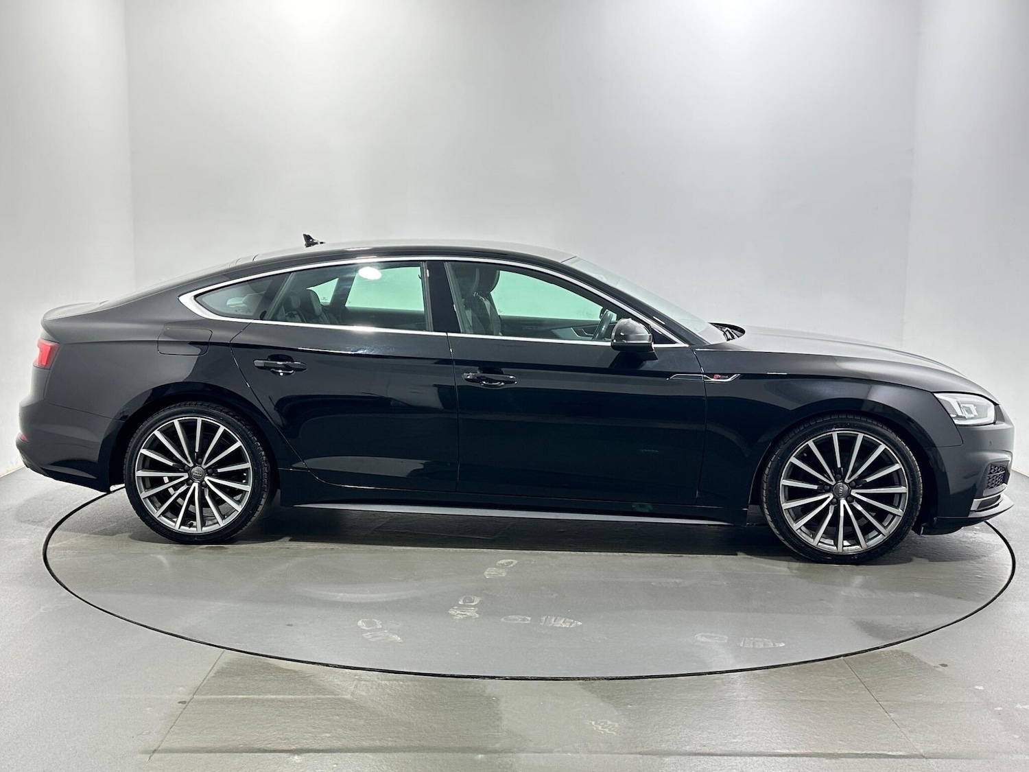 Used Audi A5 2019 for sale - 77683001: Photo 9