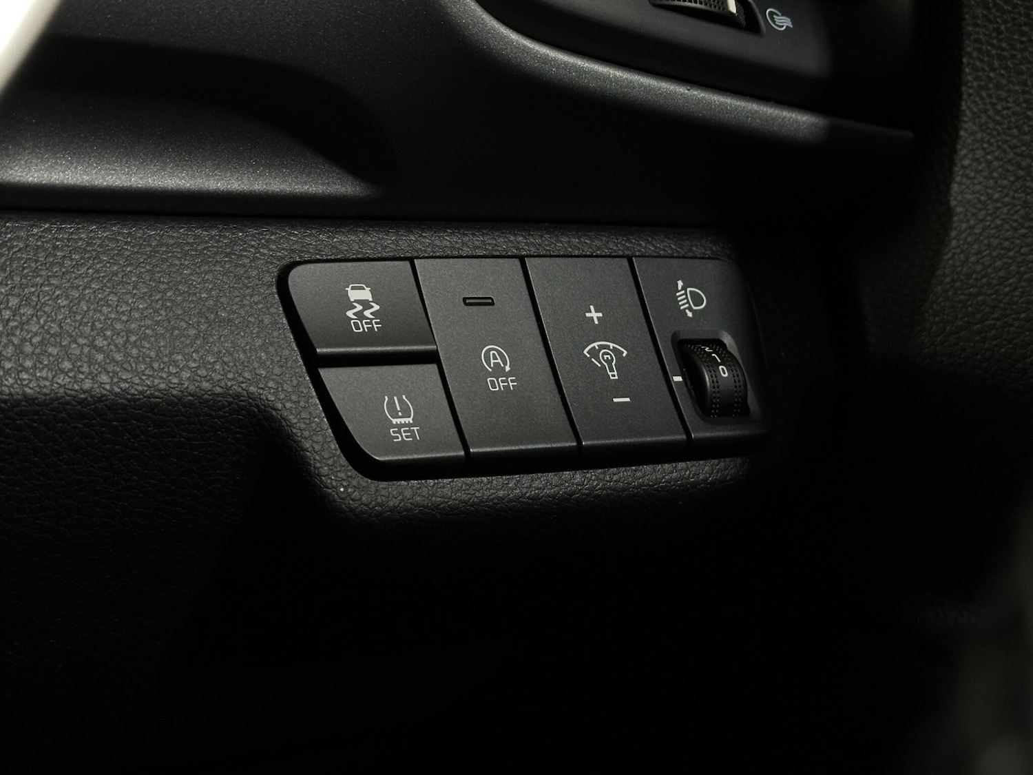 Used Kia Stonic for sale - 78220200: Photo 17