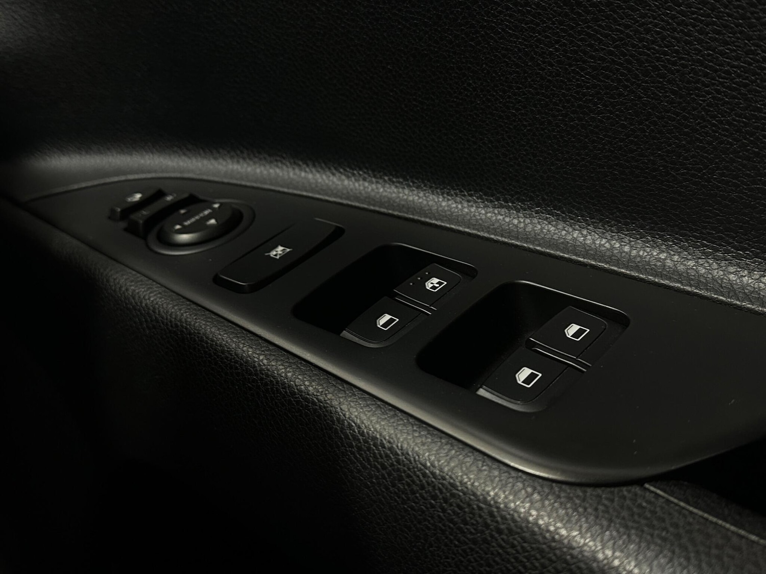 Used Kia Stonic for sale - 78220200: Photo 18