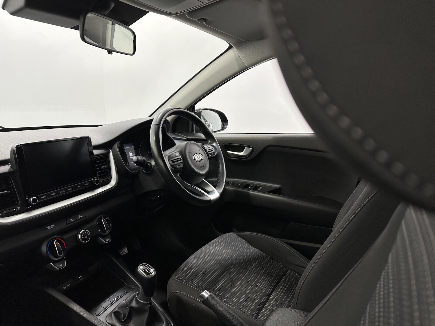 Used Kia Stonic for sale - 78220200: Photo 26