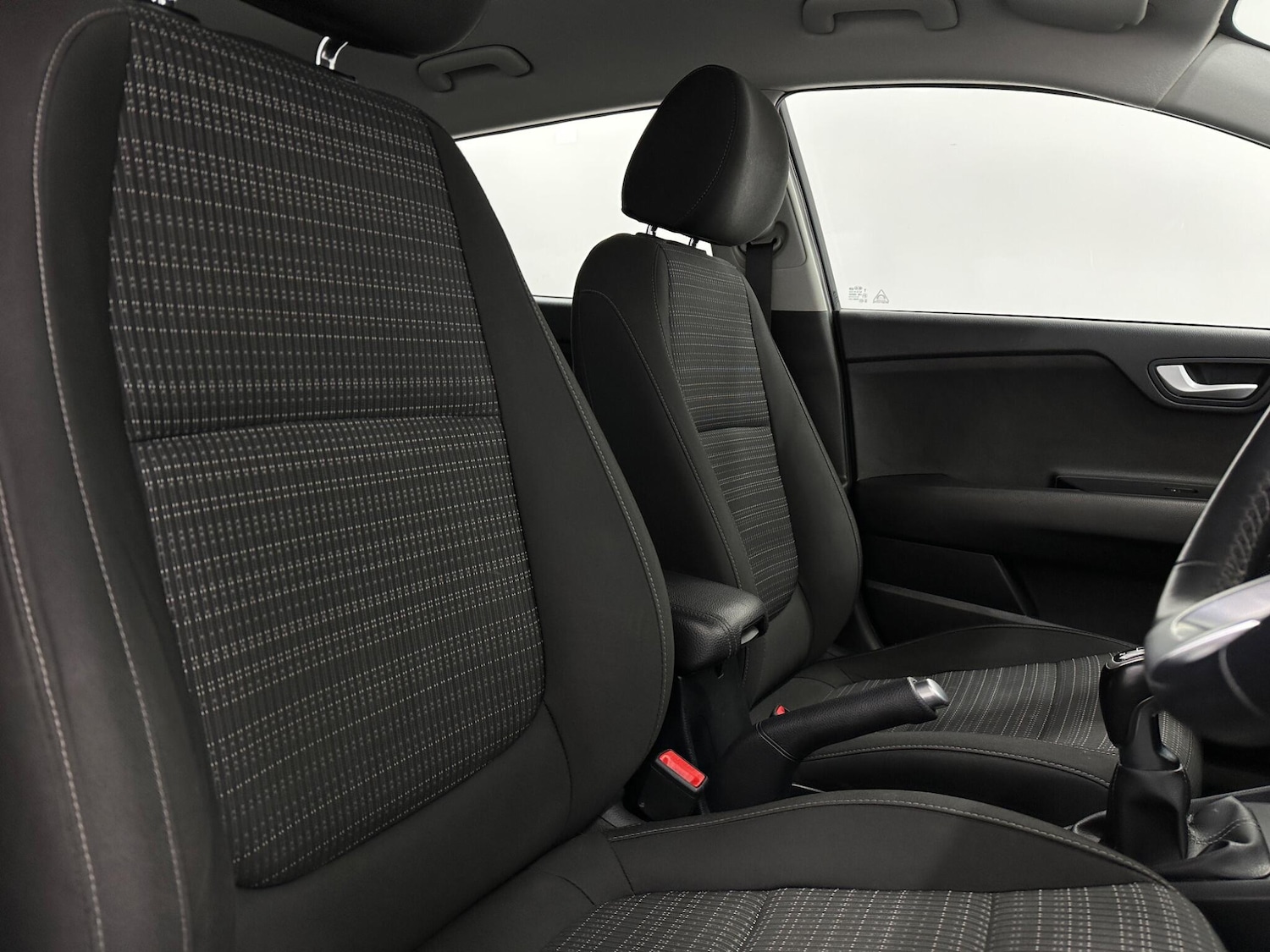 Used Kia Stonic for sale - 78220200: Photo 28