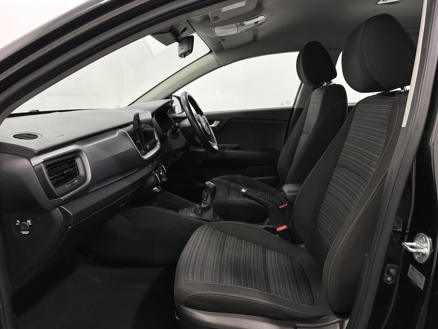 Used Kia Stonic for sale - 78220200: Photo 31