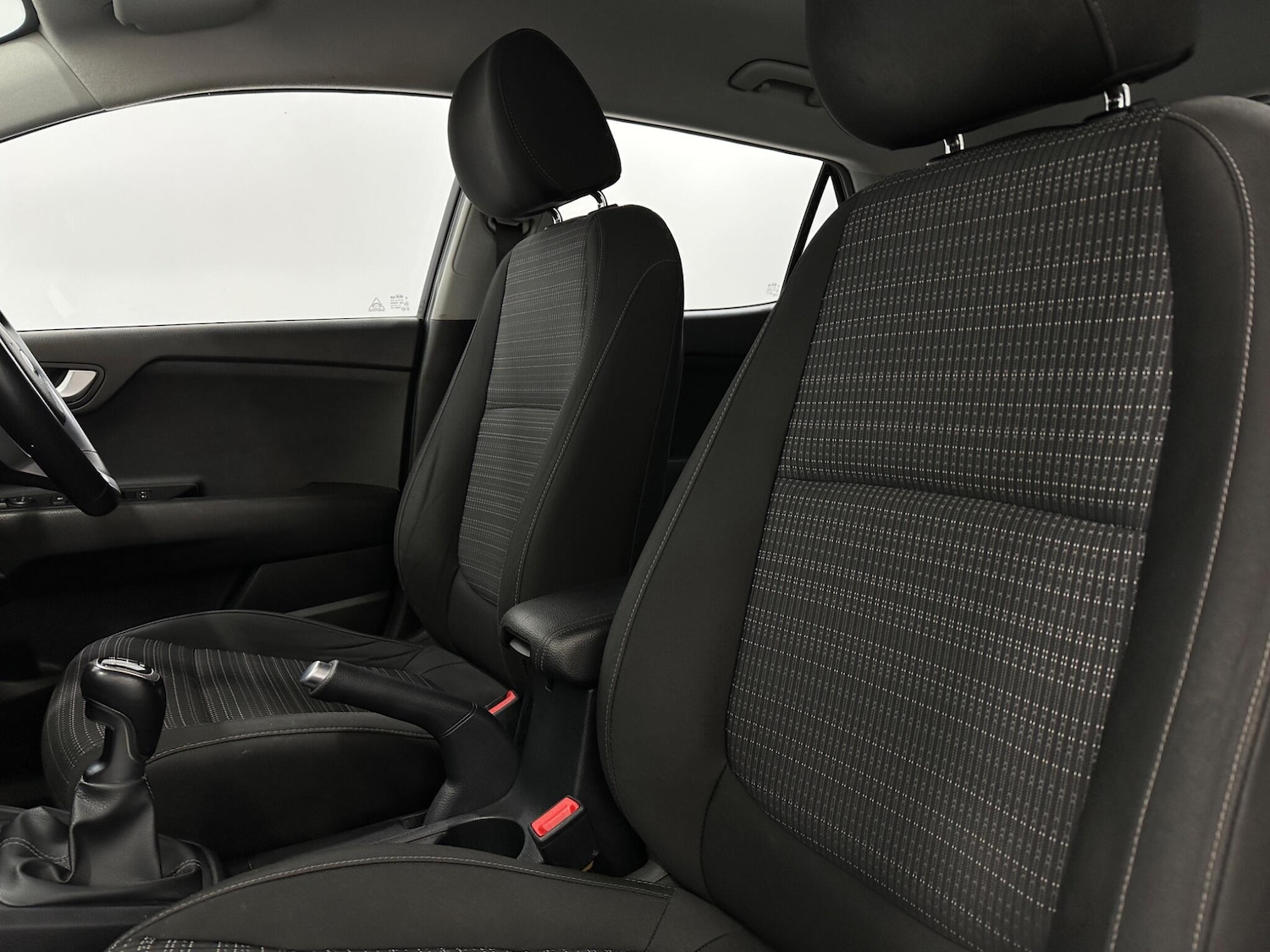 Used Kia Stonic for sale - 78220200: Photo 32