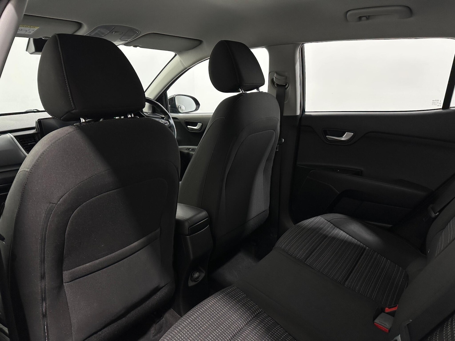 Used Kia Stonic for sale - 78220200: Photo 35