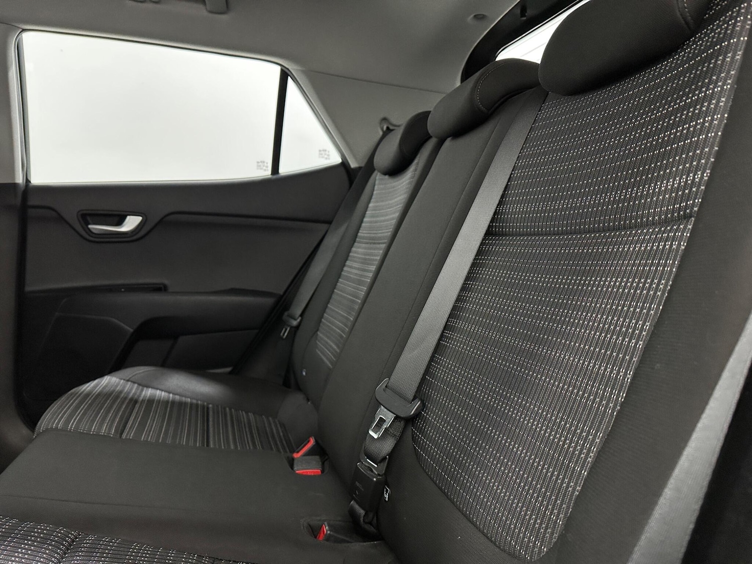 Used Kia Stonic for sale - 78220200: Photo 36