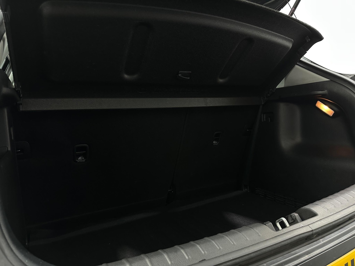 Used Kia Stonic for sale - 78220200: Photo 44