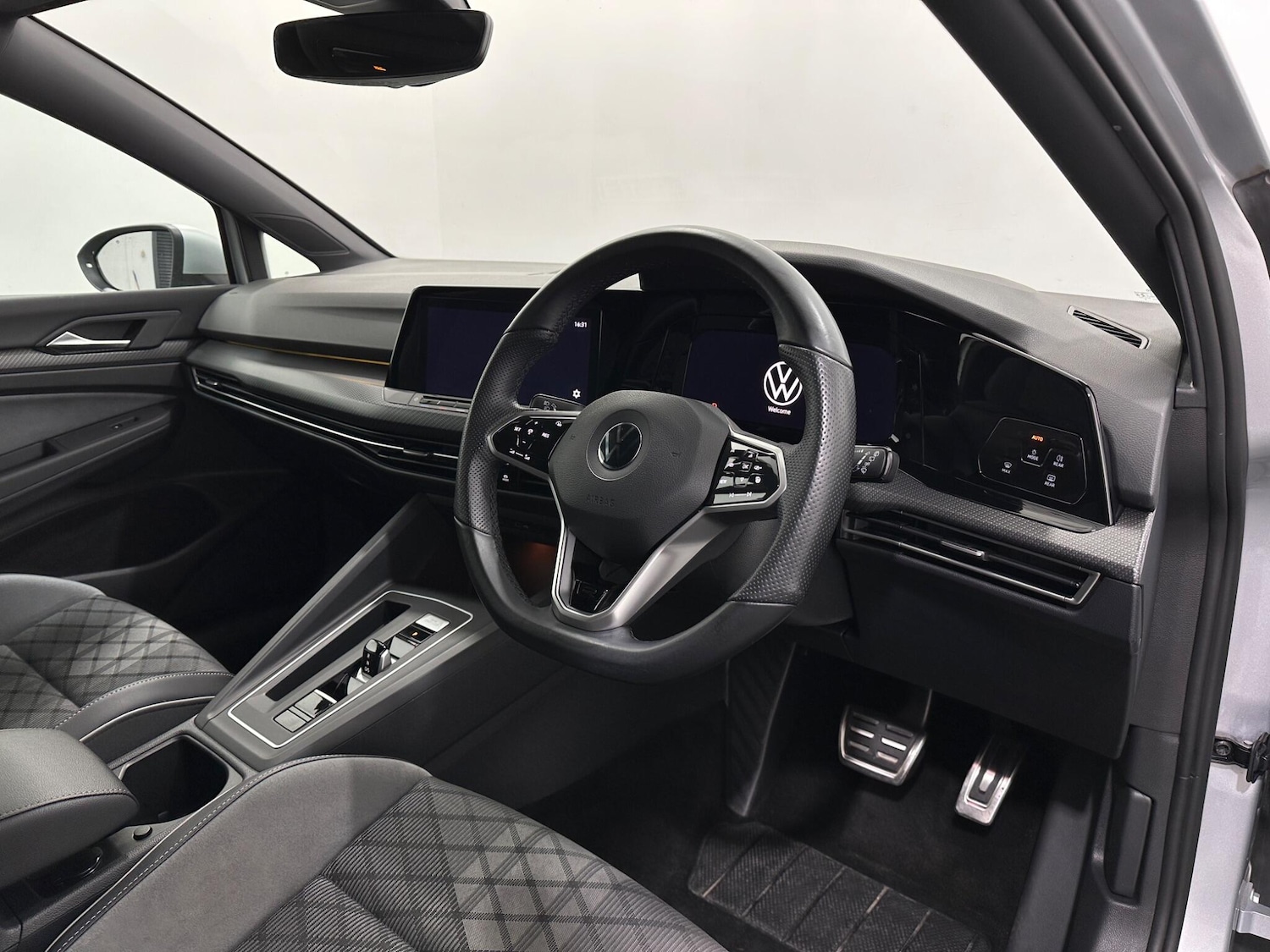 Used Volkswagen Golf 2021 for sale - 76878844: Photo 10