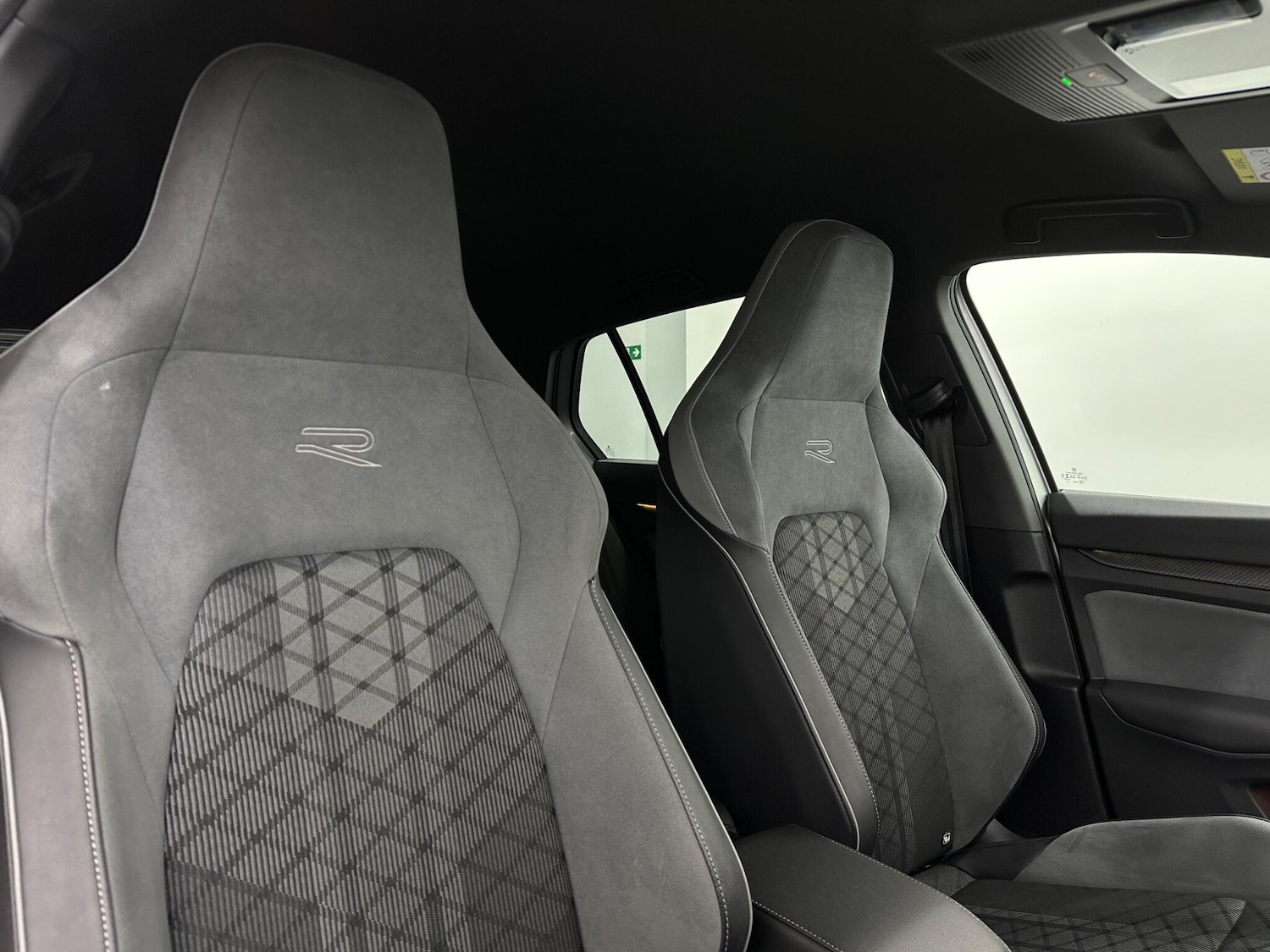 Used Volkswagen Golf 2021 for sale - 76878844: Photo 31