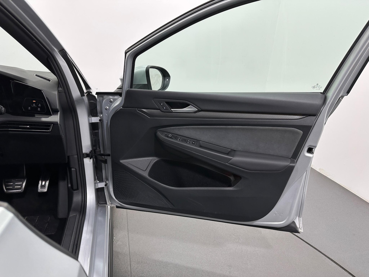 Used Volkswagen Golf 2021 for sale - 76878844: Photo 32