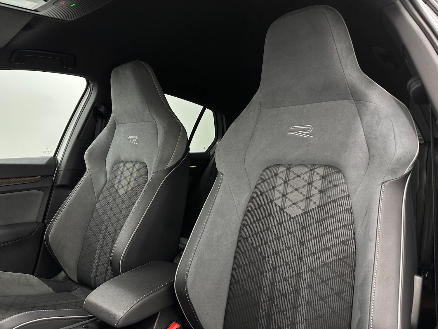 Used Volkswagen Golf 2021 for sale - 76878844: Photo 34