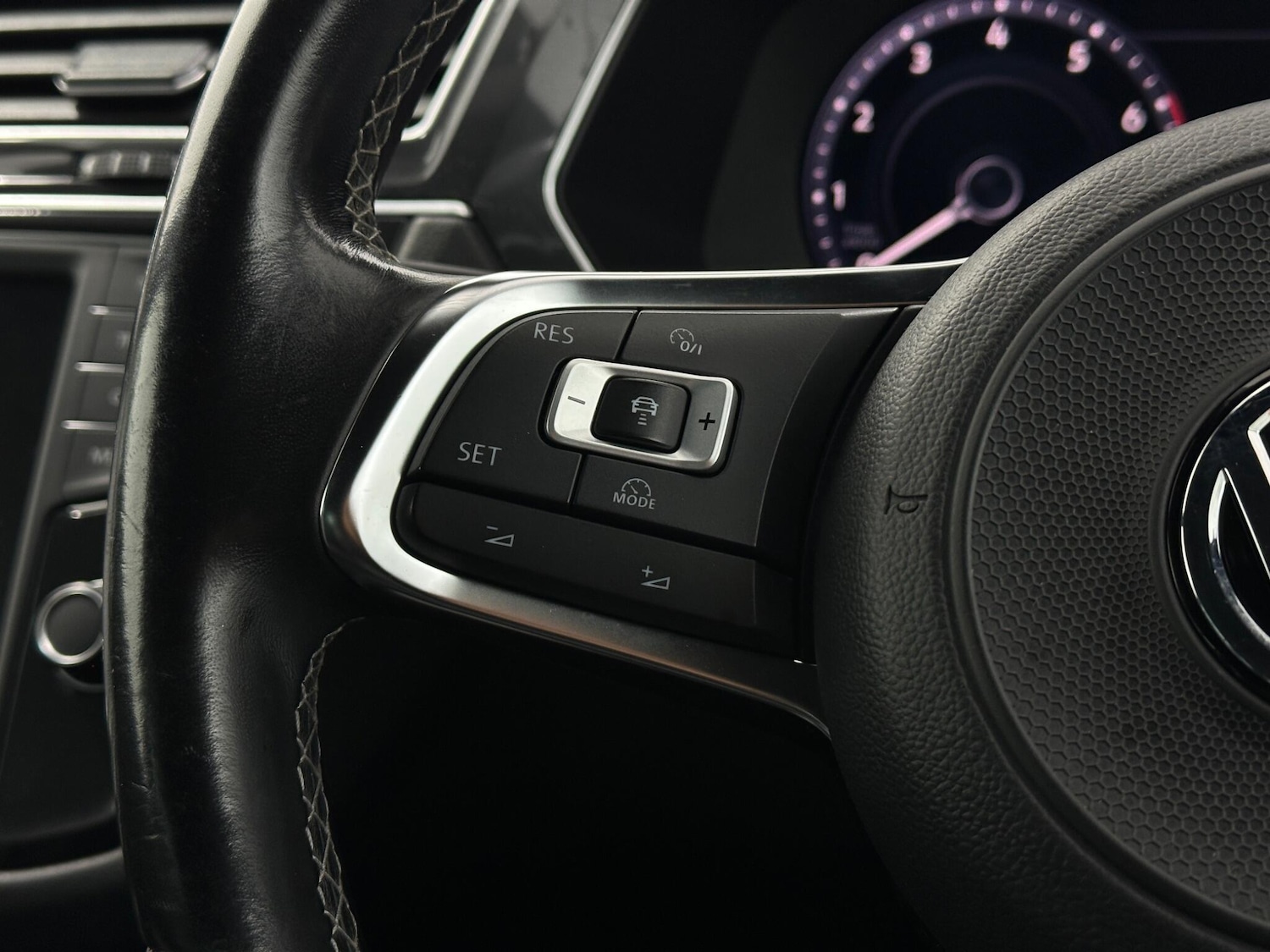 Used Volkswagen Tiguan 2017 for sale - 76878536: Photo 13