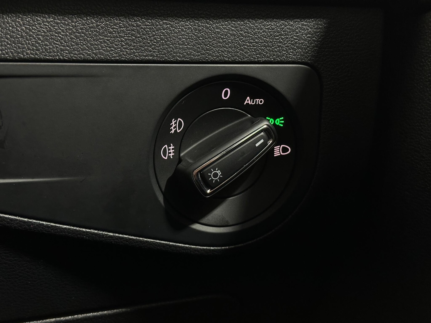 Used Volkswagen Tiguan 2017 for sale - 76878536: Photo 16