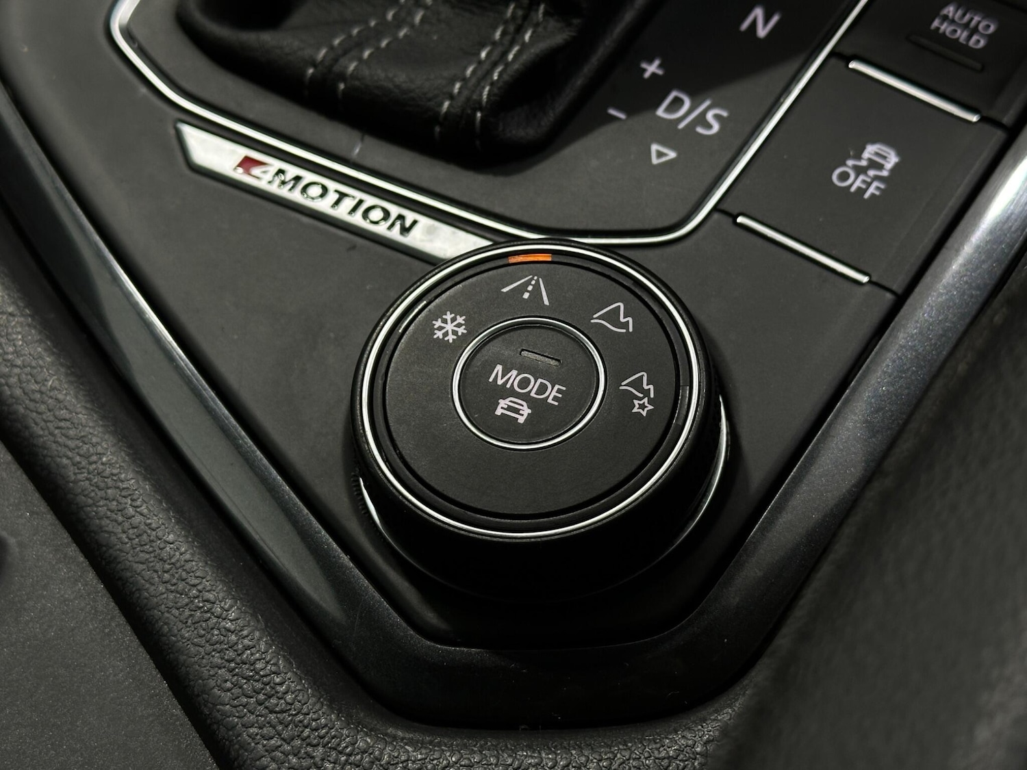 Used Volkswagen Tiguan 2017 for sale - 76878536: Photo 19