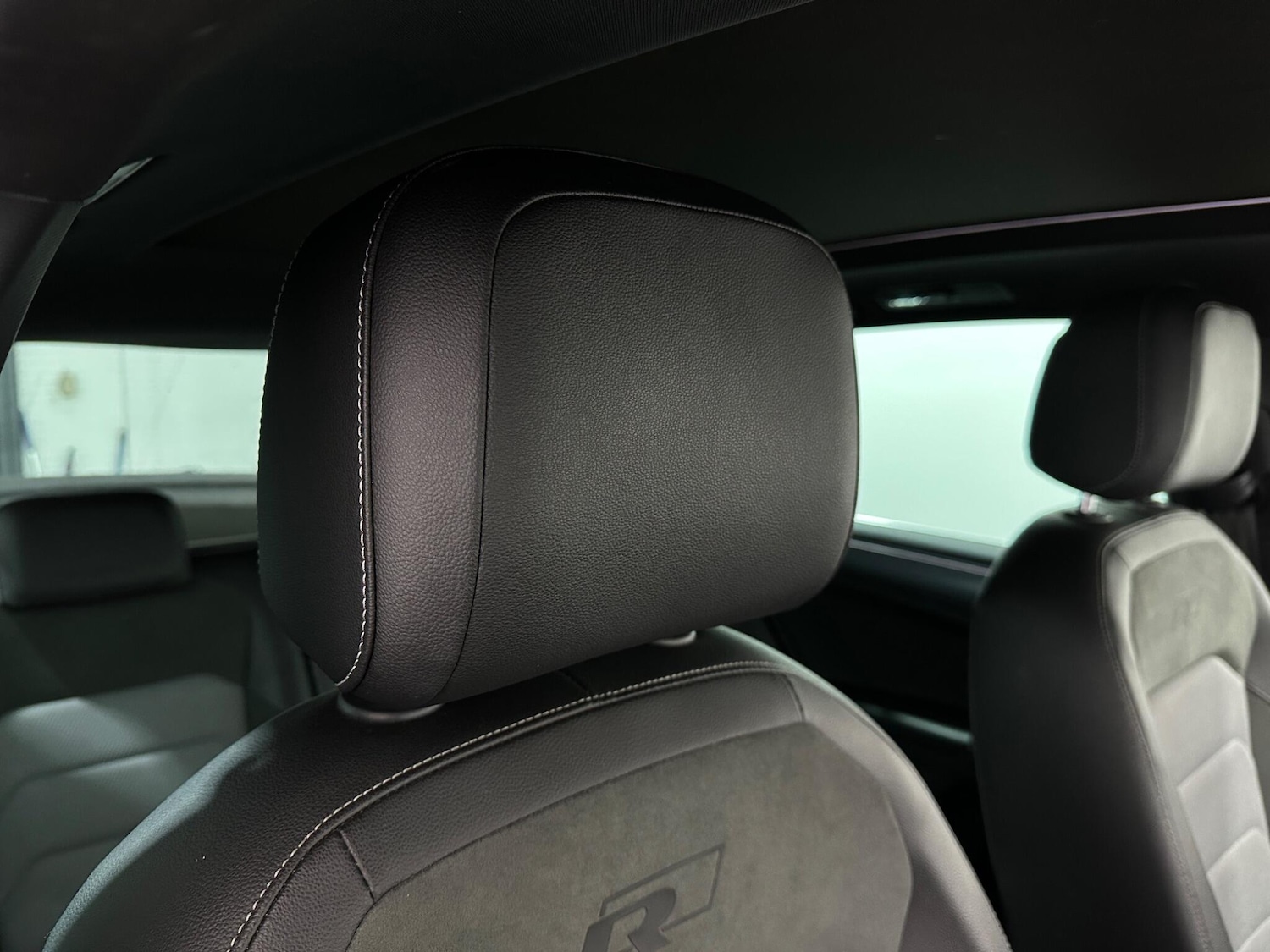 Used Volkswagen Tiguan 2017 for sale - 76878536: Photo 32