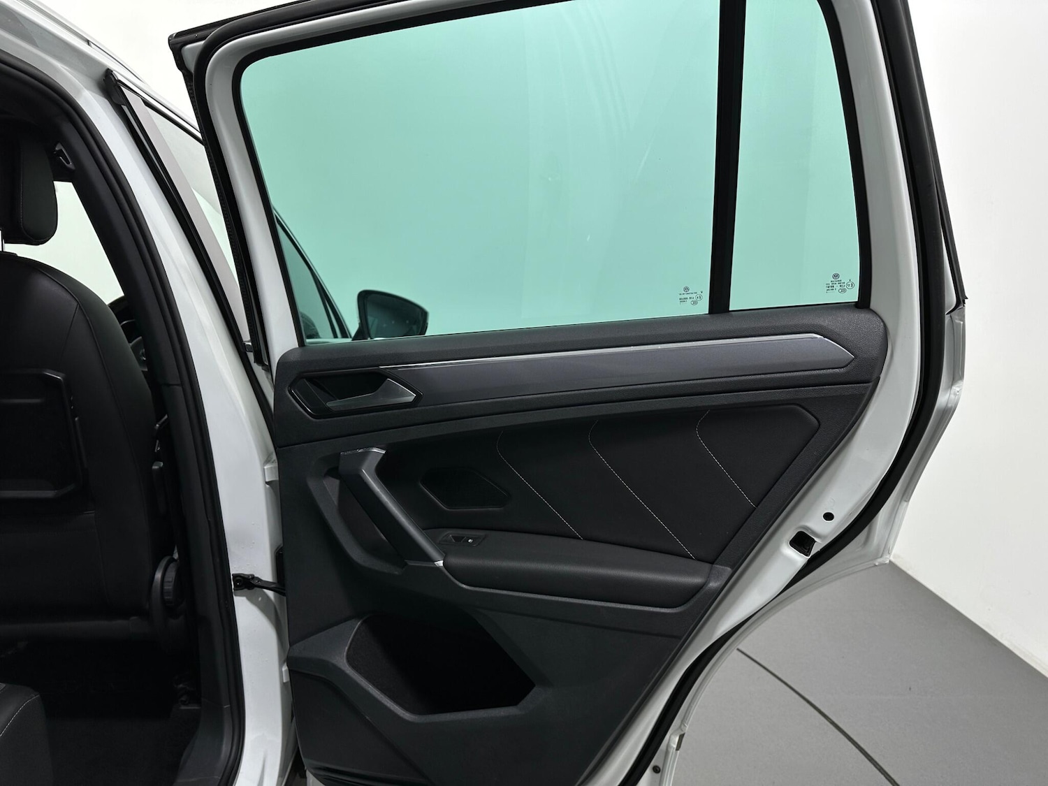 Used Volkswagen Tiguan 2017 for sale - 76878536: Photo 44