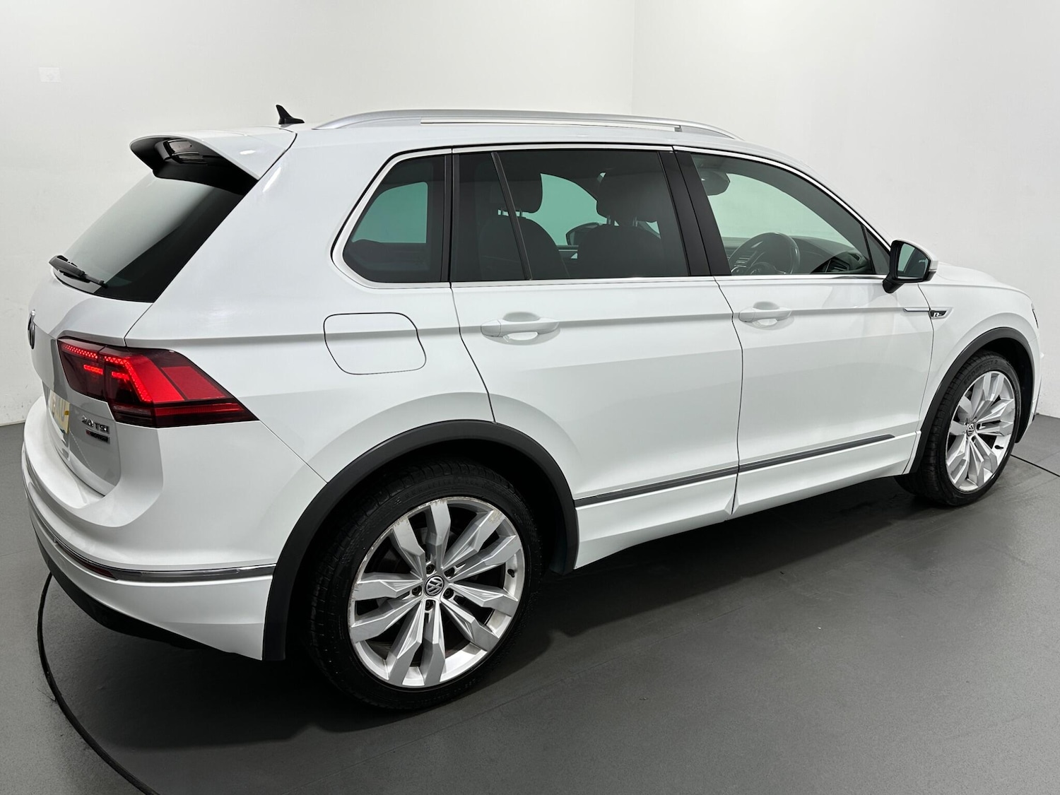 Used Volkswagen Tiguan 2017 for sale - 76878536: Photo 53